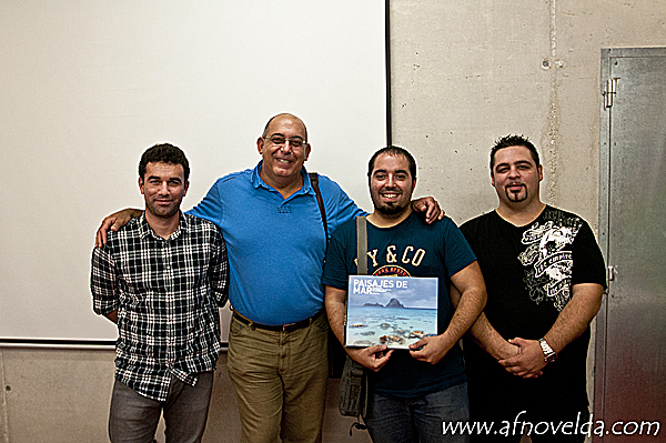 José Benito Ruiz conmigo y mis compañeros de la Junta de AFNovelda